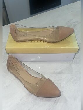 New! ✨ “Tiara” Women’s Tan Suede & Clear Flats 🥿 - Size 8.5